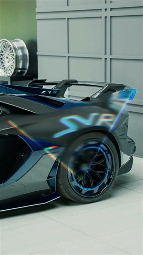 Lamborghini Aventador SVJ – The Carbon Fiber Beast