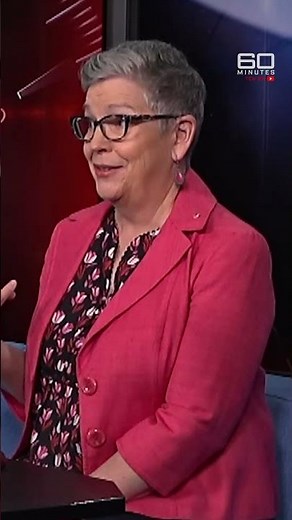 Why Elle Macpherson's holistic treatment has breast cancer experts worried | Extra Minutes