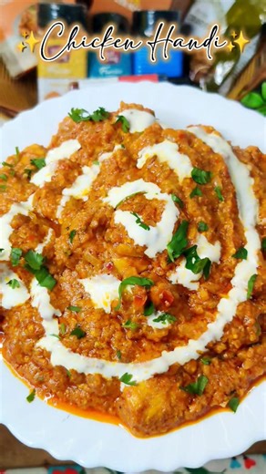 Restaurant Style Chicken Handi 🍗🔥 | Creamy Spicy Chicken Recipe #Shorts