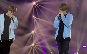 [防弹少年团] 防弹少年团歌情歌中最有名的的'two three'舞台