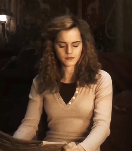 Idk what to do at this point #emmawatson #hermionegranger #harrypotter #potterstones #bbqevening