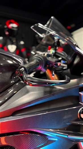 Small details add up 😎 #custom #bmw #s1000rr #k67