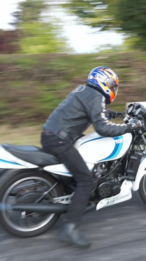 1980 Yamaha RD350LC (347cc parallel twin two-stroke engine). Rider is Kevin Rance. Location is the 2022 Kop Hill Climb. Video by Alex Rollings. Instagram: @motofilmer @classicmotorcyclechannel #twostroke #classictwostroke #classicmotorcycle #twostrokelife #classicbike #oldbikes #yamahard #yamahard350 #yamahard350lc #yamahaclassic