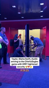 Taylor Swift with extremely heightened security at the Chiefs/Eagles game 🥹💔 #swifties #taylorswiftchiefseagles #taylorswiftchiefs | Jessica Golich