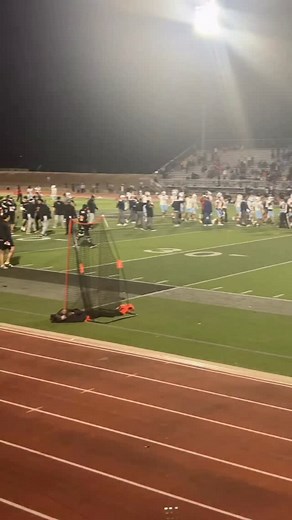 Scenes from last night’s intense varsity football matchup between the Chapin High School Huskies and the Hanks High School Knights. The Knights led a spirited comeback in the second half to take a late lead — until the Huskies’ kicker Jonathan Reyes hit a 35-yard field goal as time ran out to lift Chapin to their first District Championship in four years! Final score: 52-50. Credits: @eptxx.audrinaa. | The Real FitFam El Paso