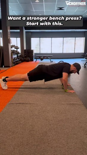 💥 Build Shoulder Stability with Anchored Banded Push-Ups 💥 Looking for a smarter push-up variation that protects your shoulders and improves control? Try Banded Push-Ups with the band anchored under both hands only—no band across the back. This version increases scapular awareness, core tension, and rotator cuff activation without adding extra joint stress. Why it works: ✅ Activates serratus anterior for better scapular control ✅ Encourages proper pressing mechanics without overload ✅ Perfect 