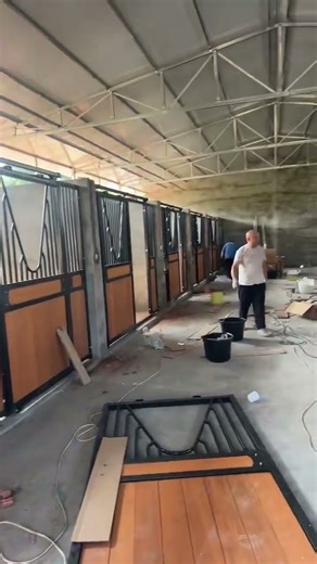 Swivel Feeder System Close-Up | 180° Rotating Feed Hatch Mechanism - DB Stable Innovation