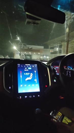 mereko feresh feel horiya hai on Instagram: "Ind vs aus tv hack prank 😂😭 #indvsaus #cricket #match #comedy #prank #indore #indorecity❤️😍"