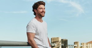 Chris Lane's Mom Unknowingly Helped Him Write New Song 'That's What Mamas Are For'