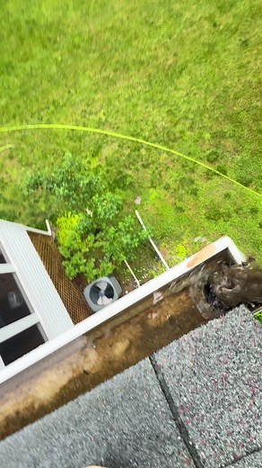 Effective Downspout Unclogging Techniques