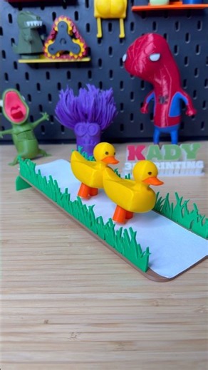 3D Printed TWO DUCKS – THE RAMP WALKER!