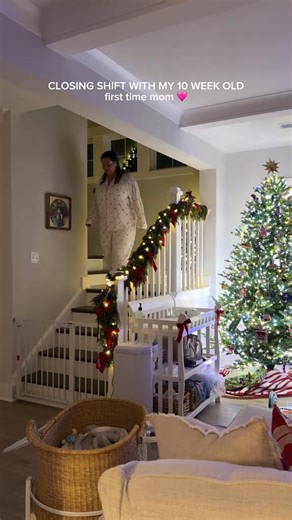 55K views · 519 reactions | closing shift with my 10 week old as a first time mom 勺凉 #ftm #firsttimemom #postpartum | Tay | Facebook