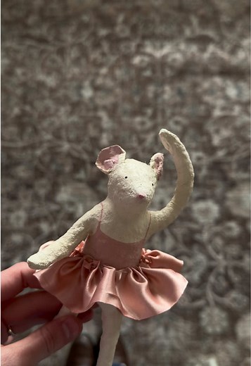 Create Adorable Angelina Ballerina Crafts