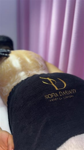 SD Estetica Corporal on Instagram: "✨ Exfoliación corporal ✨ Renueva tu piel, elimina células muertas y deja que tu cuerpo vuelva a brillar. Piel suave, luminosa y con aroma delicioso desde la primera sesión 🤍 Porque consentirte también es amor propio. 📩 Agenda tu cita 960-832-098 📍 Av Petit Thouars 366 int 102 - Cercado de lima #estetica #exfoliateyourskin #cuidadopersonal"