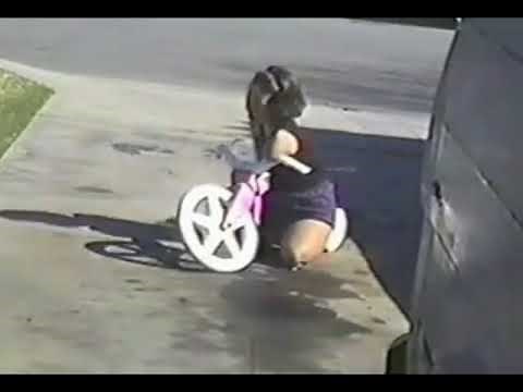 Amputee Woman Wendy Welt - quad congenital (full movie)