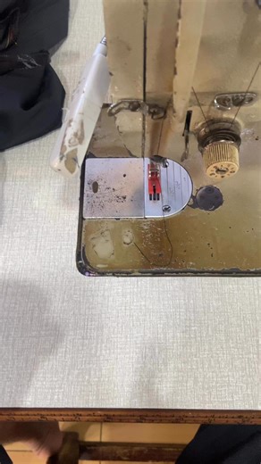 Learn the correct way to install the bobbin for smooth and trouble-free stitching. A basic but essential sewing skill for perfect results. #SewingBasics #BobbinInstallation #SewingTutorial #SewingMachineTips #BeginnerSewing #EasySewing #SewWithMe #SewingLife | Ani Luvy