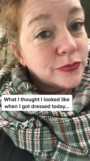 That’s actually footage of me calling to the crows in the neighbors yard trying to get them to come be my friend. #cronelife