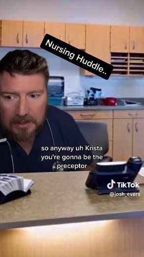 #huddle #janet #nurse #rn #funny #relatable #tech #cna #doctor #medsurg #nightshift #daddy #dad #husband #greenscreen