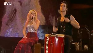 Shakira - Nothing Else Matters 👱🏼‍♀️🎶🎤 (💿 Rock In Rio - 2011) | It's only Rock and roll