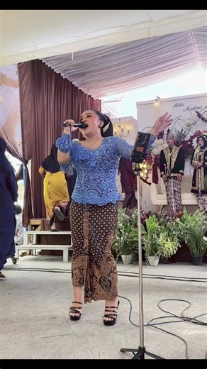 Keindahan Musik Campursari di Bukit Berbunga