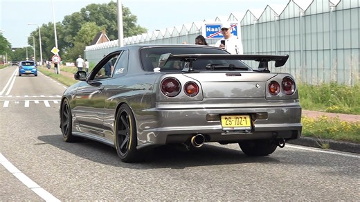 Nissan Skyline R34 GT-T Burnout & Acceleration