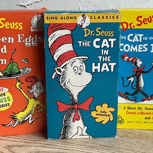 Vintage Dr. Seuss VHS Bundle -the Cat in the Hat - the Cat in Hat Comes Back - Green Eggs and Ham - Etsy