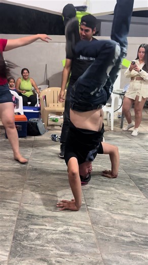 Videos de parra💡 (@davidparra3111) con “sonido original - Angel Ch”