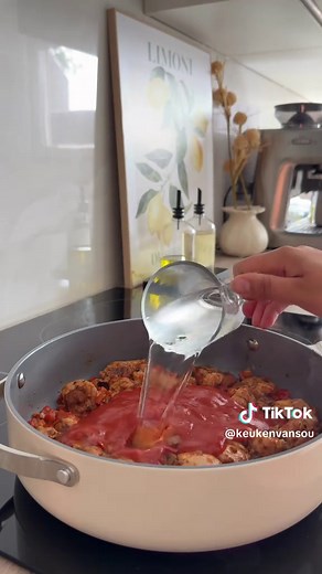 Eenpansgerecht met Kip, Rijst en Groenten: Simpel en Lekker