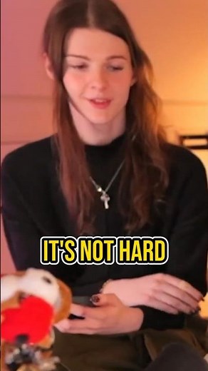 F1nn5ter's can't be hard :( #f1nn5ter #femboy #f1nn #twitchclips #twitch