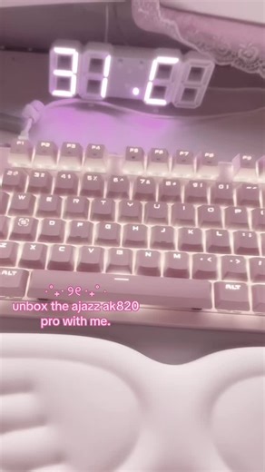 ༘˚⋆𐙚｡⋆𖦹.✧˚ I love the keyboard it’s so good, the sound quality of the keyboard was top notch. (DISCLAIMER) this isn’t pr I had bought it with my money, @AJAZZ I love your keyboard I think I should get pr😏 :: #cutecore #pink #pinksetup #pc #keyboard ::