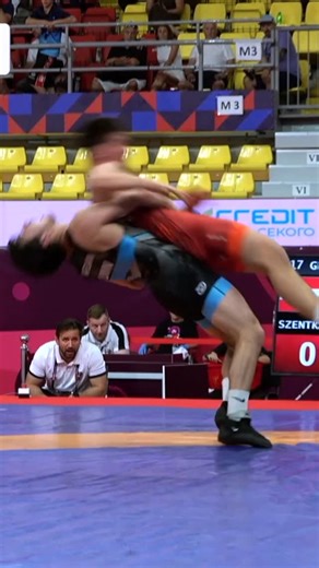 The arch on the throw made for a picturesque thumbnail. 🖼️ 🧑‍🎨 | United World Wrestling