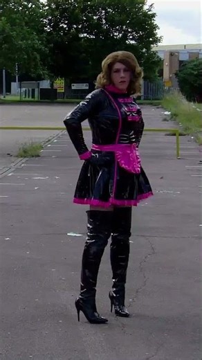 I🖤wearing Thigh Boots and PVC outdoors #AlisonThighBootBoy