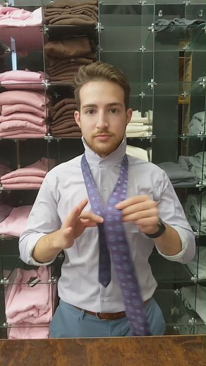 3.4K reactions · 1.8K shares | Demonstration: How to Tie a 4 in Hand Tie Knot | The Suit Depot - Oak Park, MI | Facebook