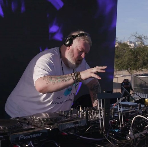 DJ Hodor gives you a completely different experience than he's given as Game of Thrones's Hodor. | MTV News