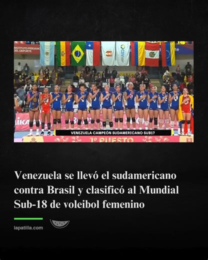 #22Sep🍉| La selección femenina sub-17 de voleibol de Venezuela escribió una página dorada en la historia del deporte nacional al coronarse campeona del Campeonato Sudamericano, tras derrotar categóricamente a Brasil en la final disputada en Lima, Perú. El triunfo, con parciales de 25-22, 25-14 y 25-23, representa la primera vez que el país alcanza este título en la categoría, consolidando un logro histórico frente a una potencia tradicional de la disciplina. El duelo fue intenso desde el primer