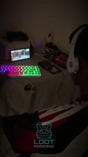 Teclado Compacto RGB Que Libera Espaço e Acelera o Jogo