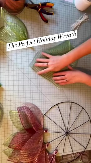 Simple DIY Flower Wreath Tutorial for Any Occasion