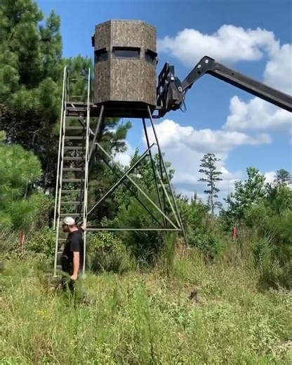 2.8K views · 15 reactions | Deer Blind Setup. #setup #deerseason #HuntSmart #hunting #outdoorlife #hunt #deerhunting #Hunter | Deer Blind Equipment | Facebook