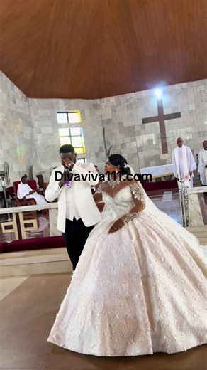 #asaonwa2025 Moment Ruby Orjiakor’s husband cried on his wedding day. Tears of joy