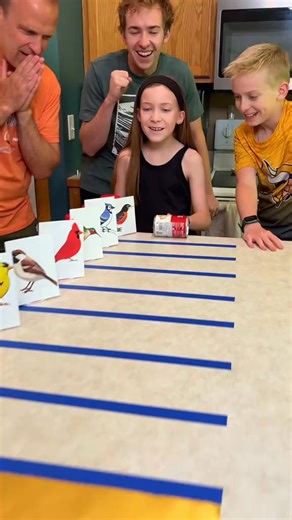 Spectacular Bird Game!!🦆🦜🐦‍⬛ #games #partygames #tablegames #familytime #familygathering #familygame | The Challenge Zone