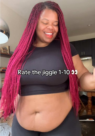 My belly so cute 🤩 definitely a 10/10 imo #bbwsoftiktok #bigbelly #bellybutton #navel #jiggle