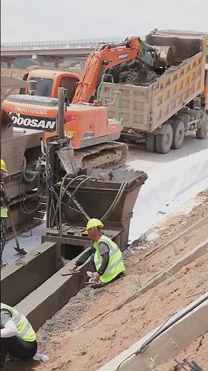 Concrete Casting of a Drainage Channel Using a Forming Machine
