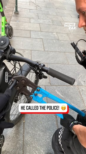 How do you lock yourself out of your own bike?? 😂 | Memezar