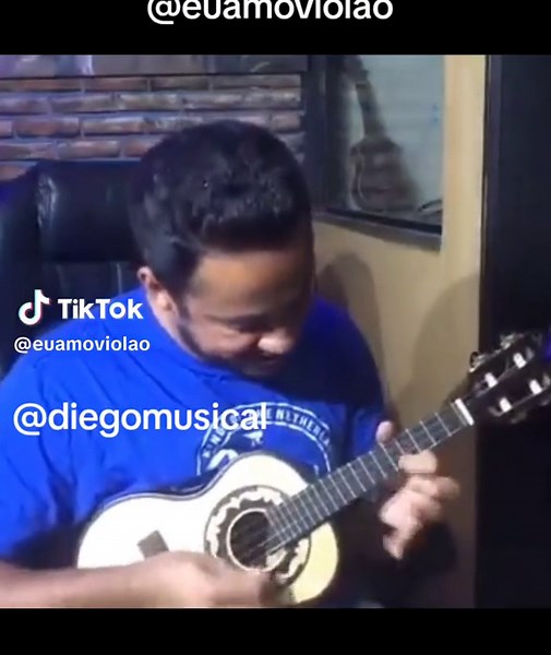 Aprenda a Tocar Cavaquinho com tutoriais e solos