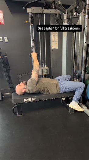 Today’s movement is a diagonal single-arm cable pull - one of the best ways to build real-life strength, power, and shoulder health. I’m lying on my back, bracing with one arm, and pulling a cable from overhead and across my body down toward my ribs. Here’s what it trains: • Lats (your big back muscles) • Rear shoulder • Upper back (mid traps rhomboids) • Core stability (your obliques work to keep you from twisting) • Serratus (key for shoulder health and punching power) This pattern is similar 