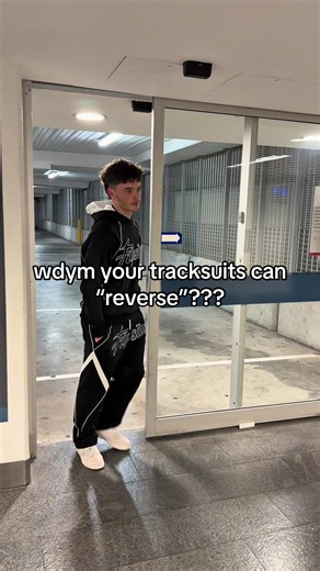 Reversible Tracksuits: How Streetwear Flipside Design Works