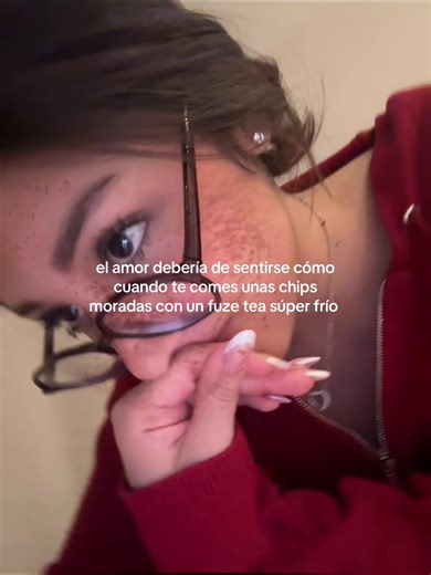 El amor y las chips moradas: un sabor especial