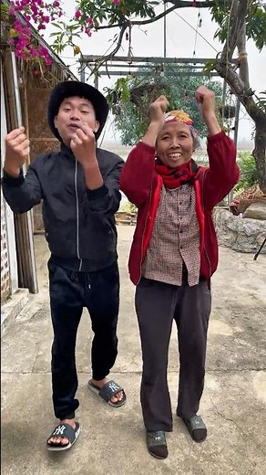 Old Lady Joins the Trend – Surprisingly Hilarious 😂🔥 #funnyvideo#fyp#foryou