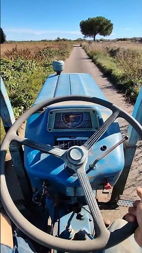 Ford tractor 2000