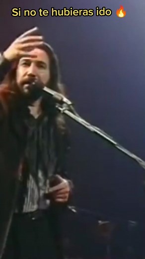 Live Orchestra Performance with Stunning Visuals